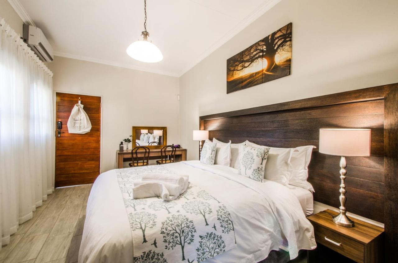 Three Olives Guesthouse Centurion Eksteriør billede