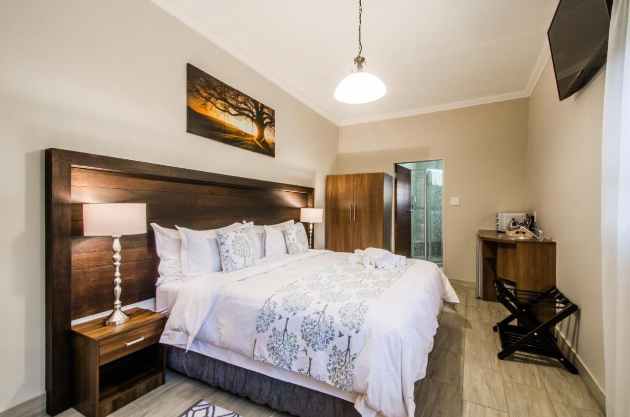 Three Olives Guesthouse Centurion Eksteriør billede