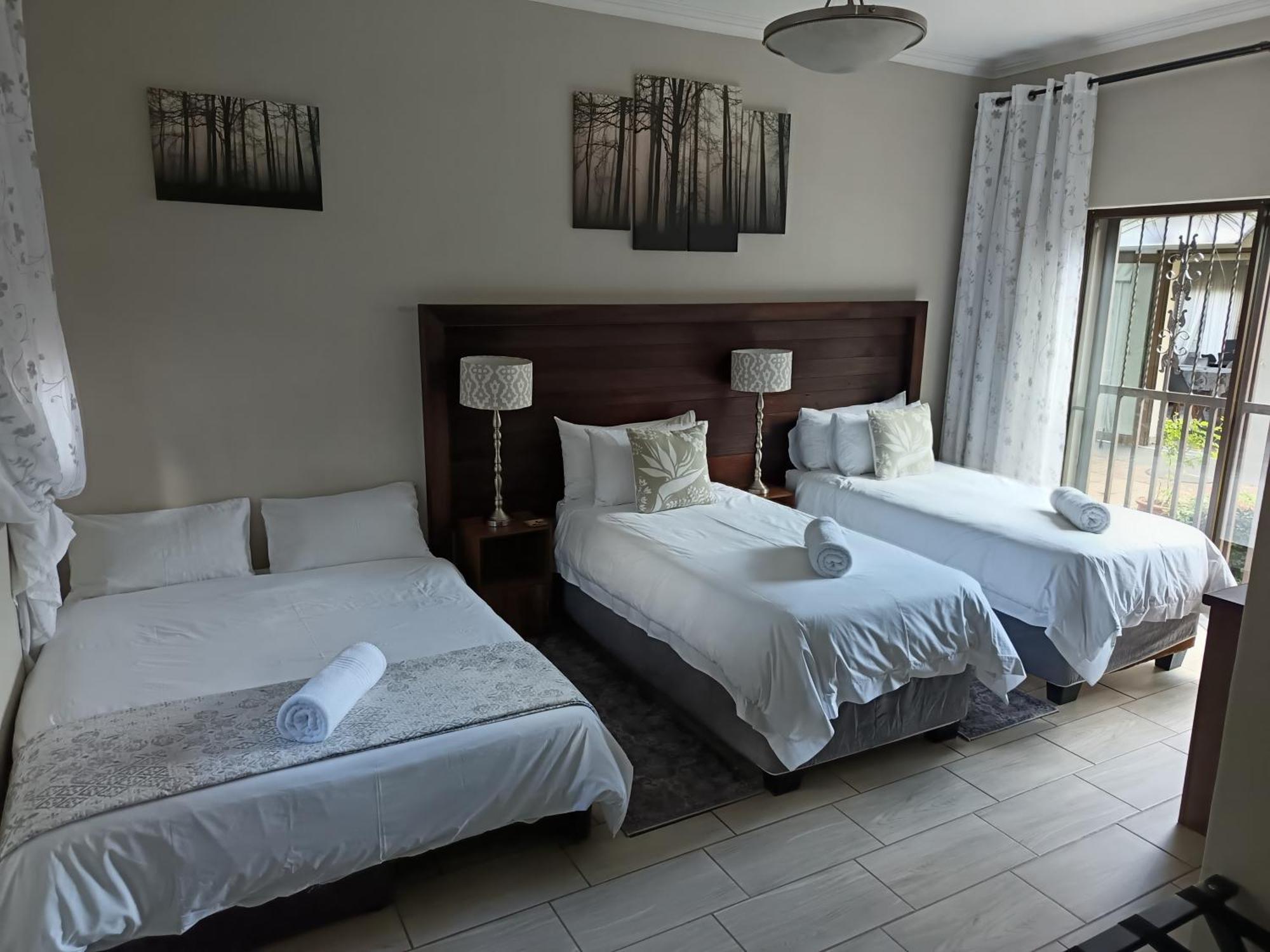 Three Olives Guesthouse Centurion Eksteriør billede